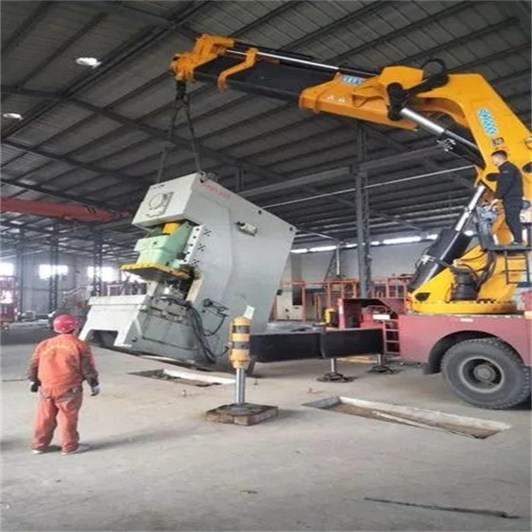 唐山路南80吨折臂吊车出租附近电话