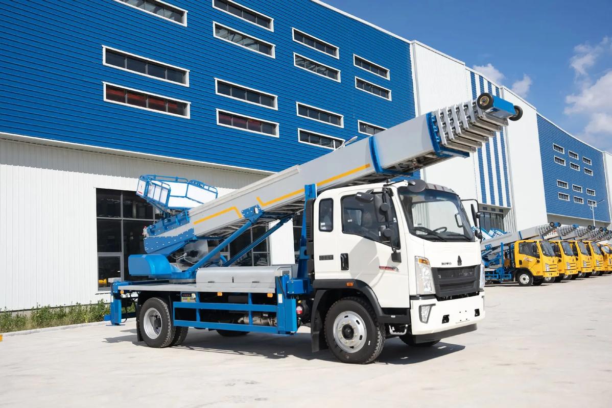 唐山路南出租云梯车高空作业车 建筑垃圾搬运